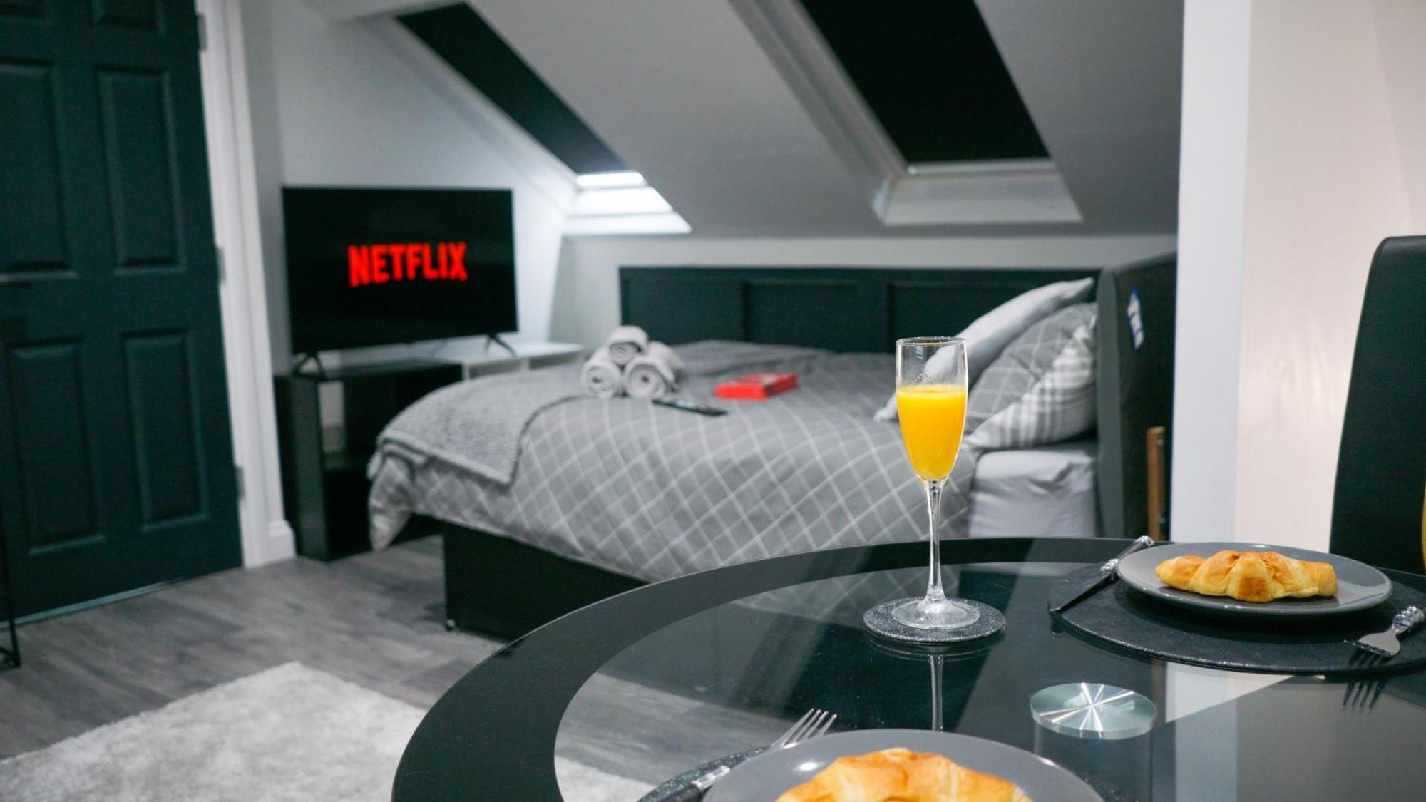 Modern Apartments Near Cardiff City Centre エクステリア 写真