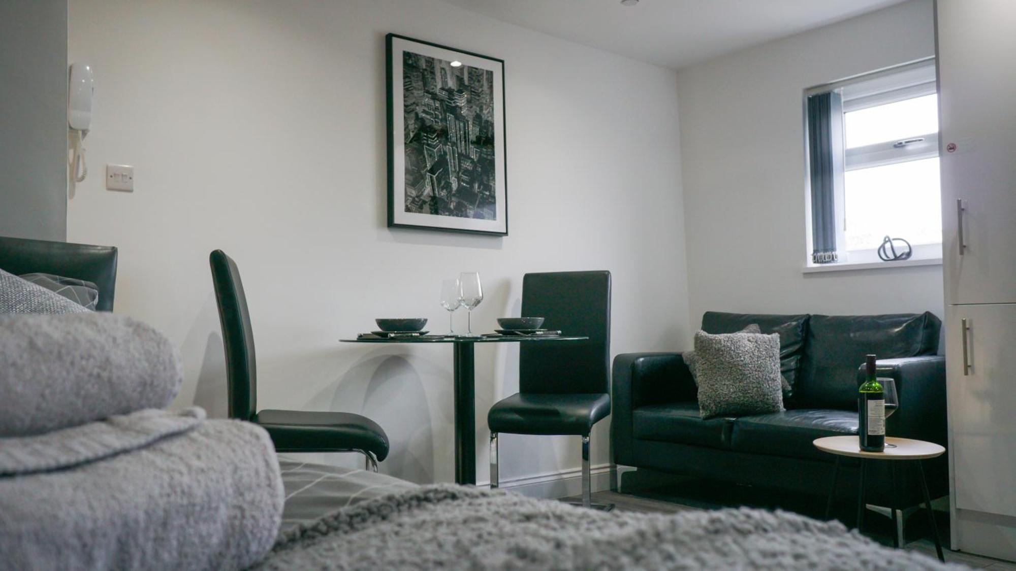 Modern Apartments Near Cardiff City Centre エクステリア 写真