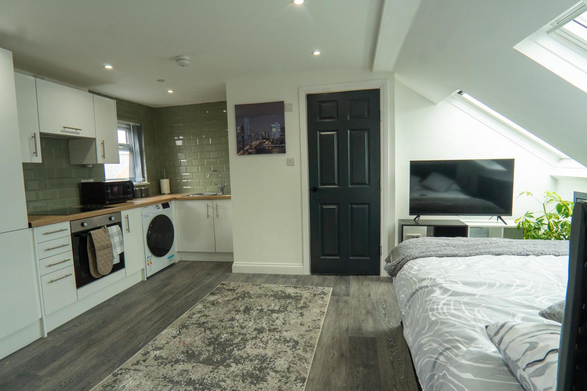 Modern Apartments Near Cardiff City Centre エクステリア 写真