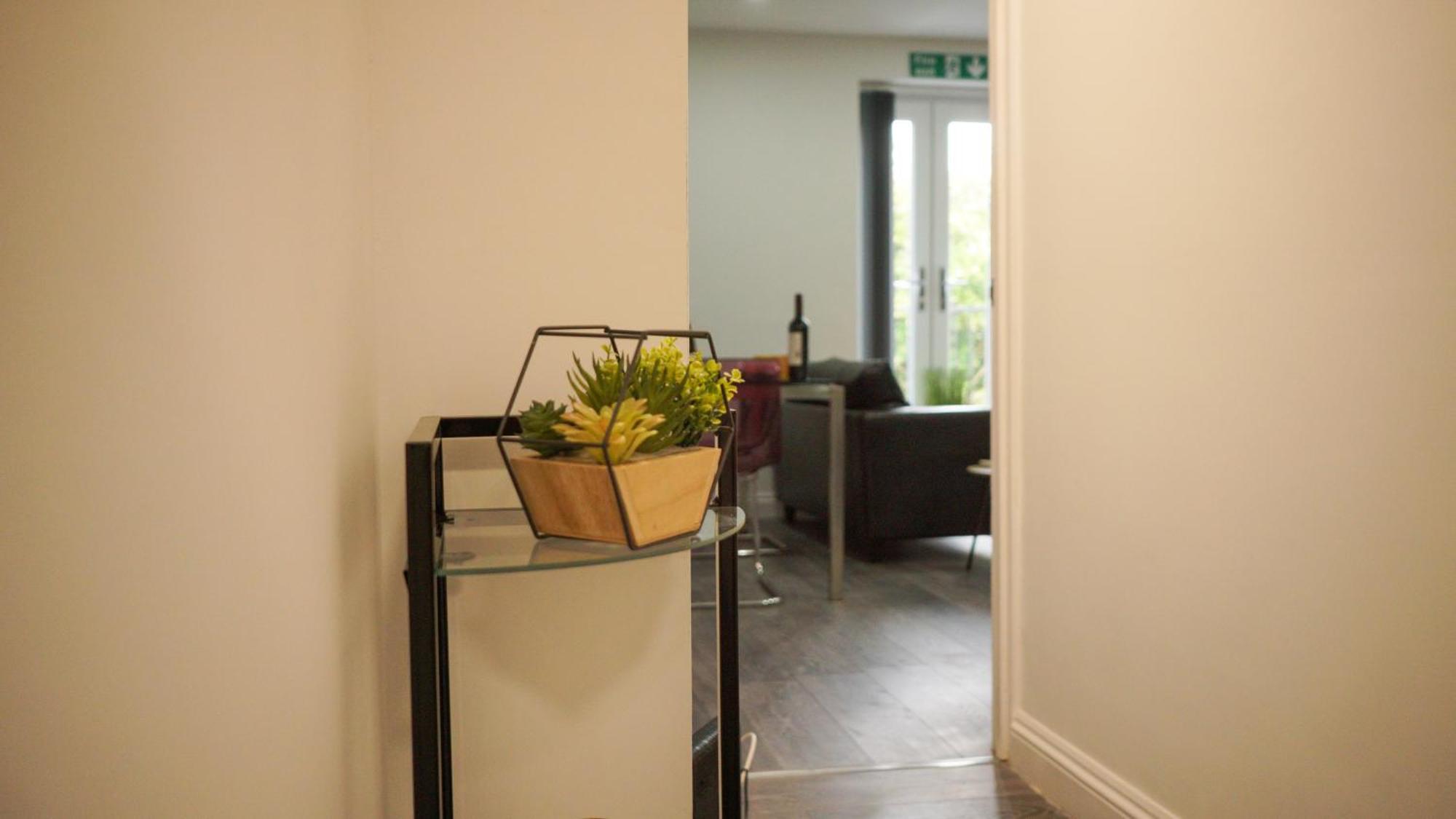 Modern Apartments Near Cardiff City Centre エクステリア 写真
