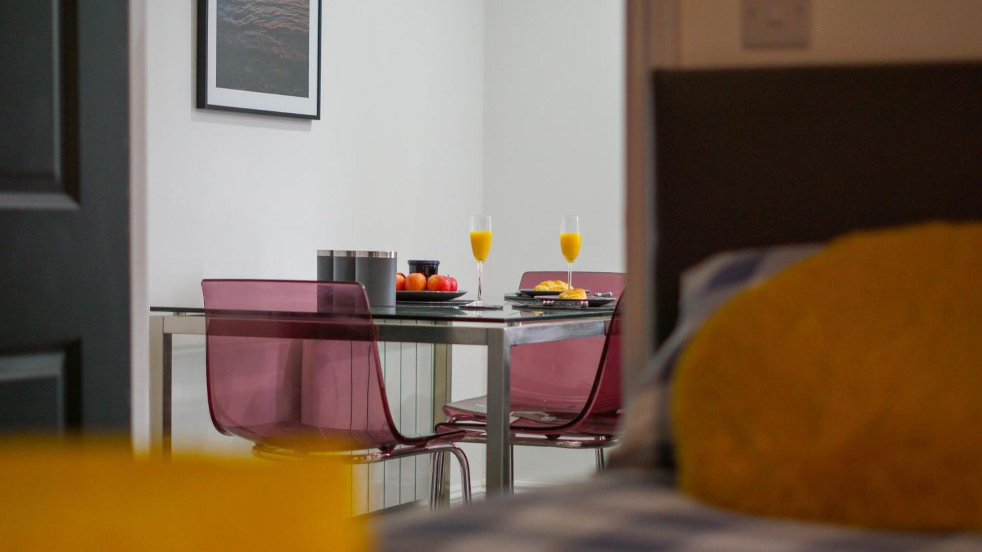 Modern Apartments Near Cardiff City Centre エクステリア 写真