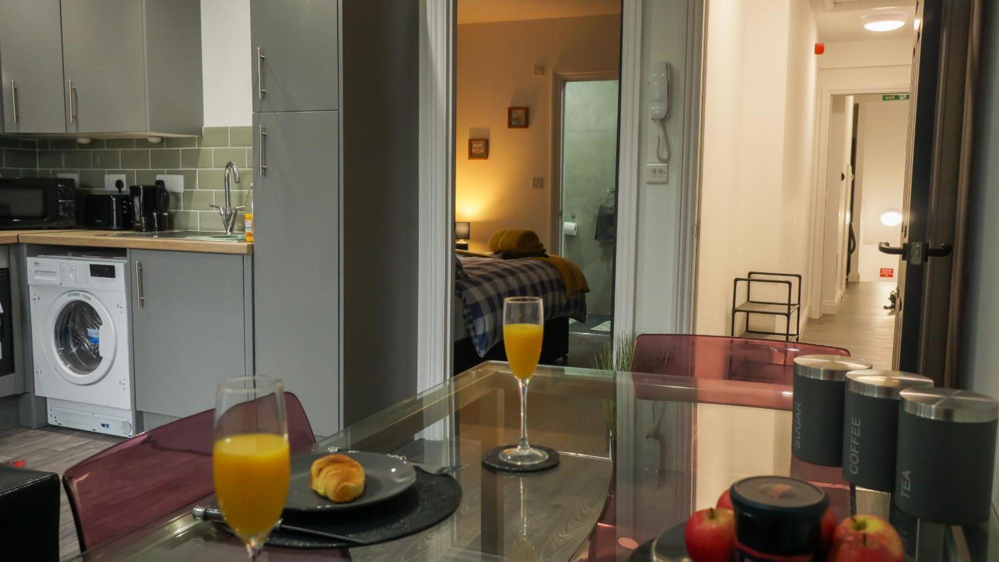 Modern Apartments Near Cardiff City Centre エクステリア 写真