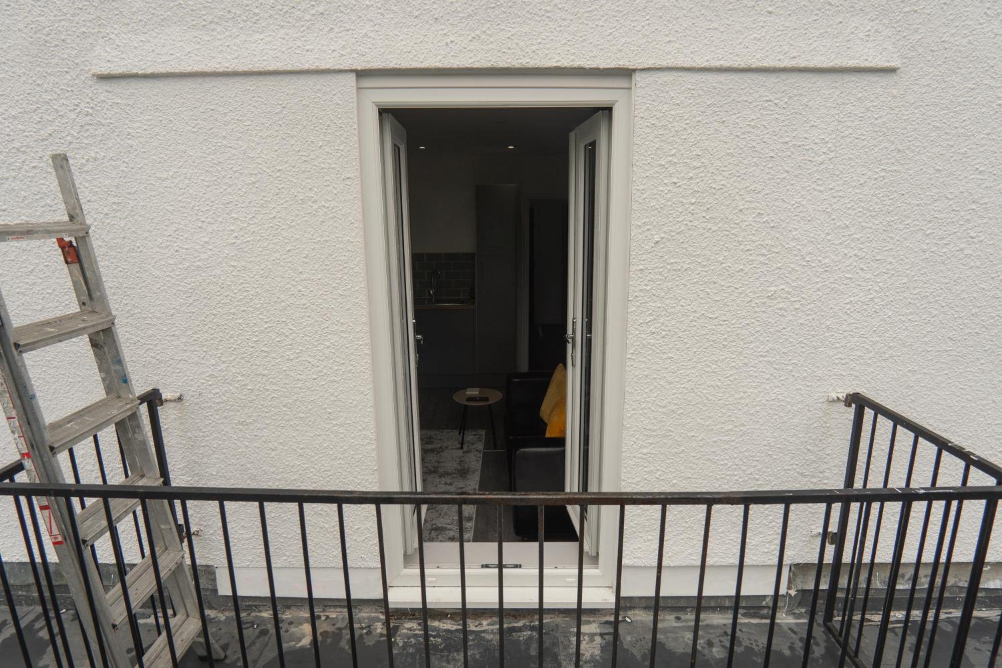 Modern Apartments Near Cardiff City Centre エクステリア 写真