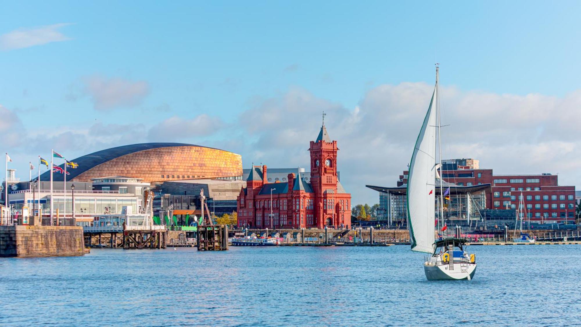 Modern Apartments Near Cardiff City Centre エクステリア 写真